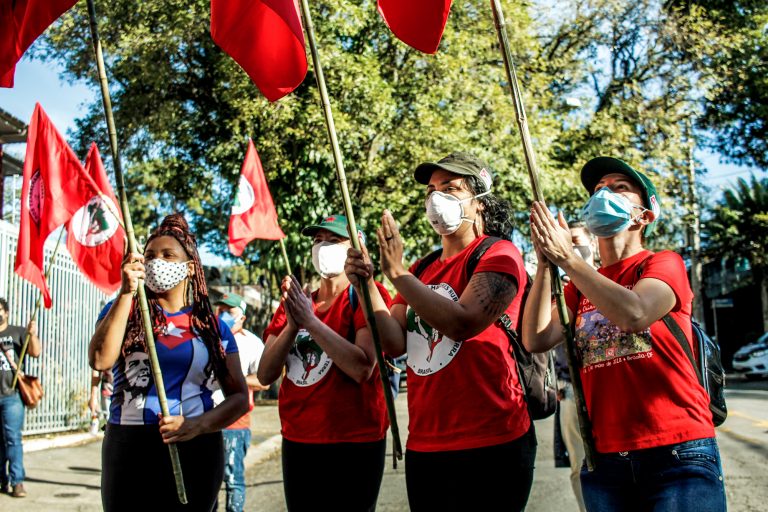 Lula mobiliza sua base para impedir abertura de CPI do MST