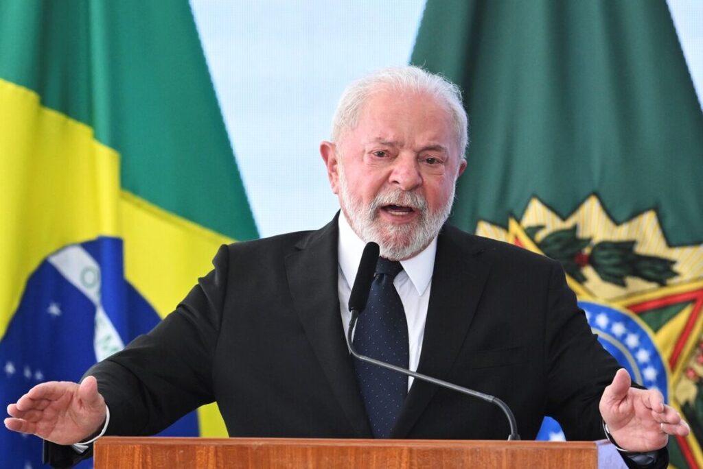 Governo Lula decide suspender implementação do Novo Ensino Médio