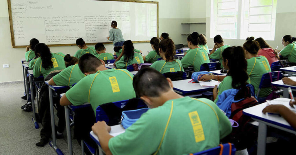 Ministério Público cria canal para receber denúncias de ataques em escolas