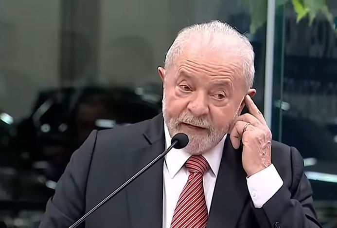 Emissoras de TV recebem milhões para exibir campanha dos 100 dias de Lula