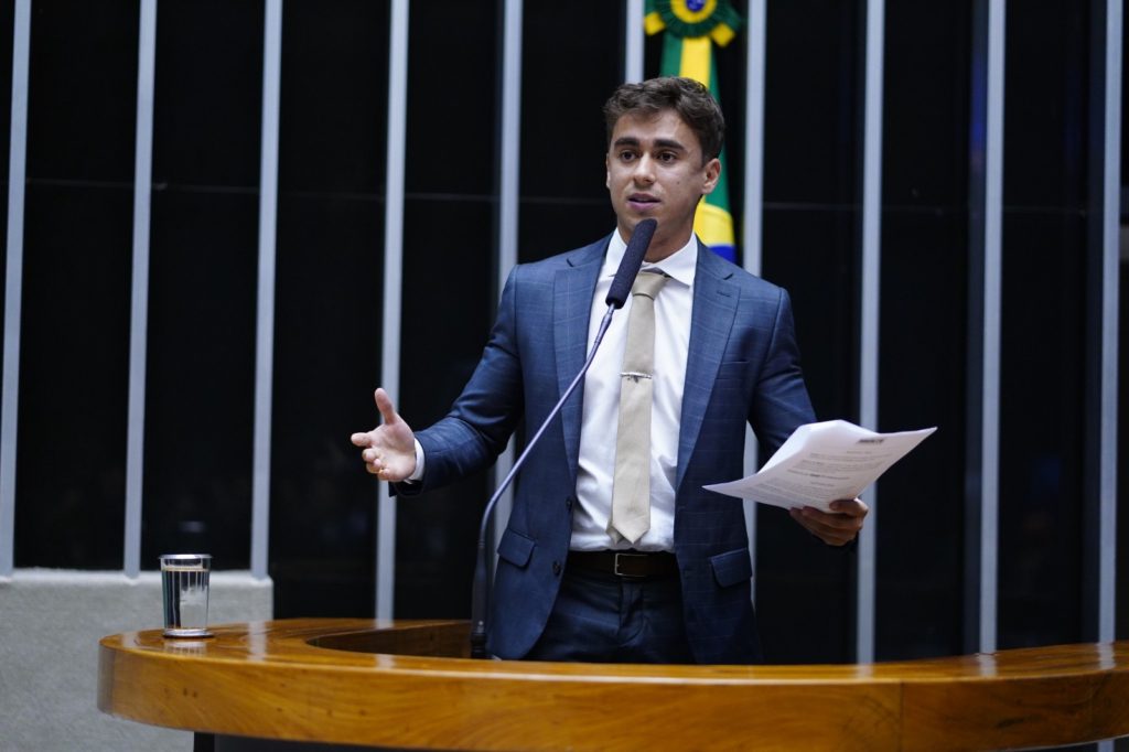 Governo Federal pede a cassação de Nikolas Ferreira por “transfobia"