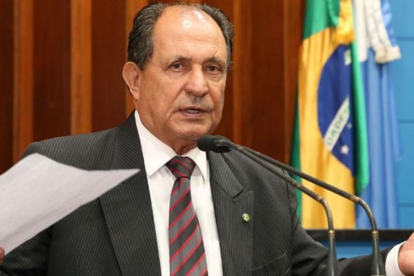 Zé Teixeira pede novos equipamentos laboratoriais para atender Dourados   