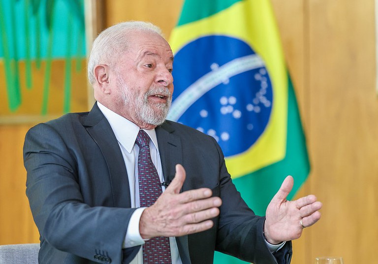 Lula gastou R$ 1,3 milhão para participar de coroação no Reino Unido