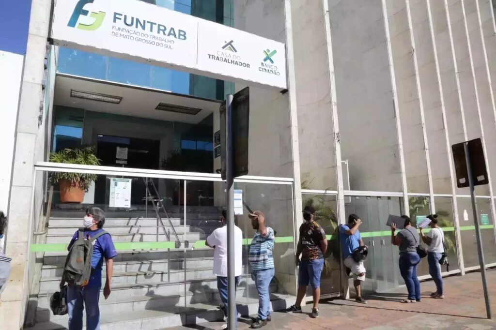 Funtrab tem 1,3 mil vagas na Capital e 60 são para auxiliar de limpeza