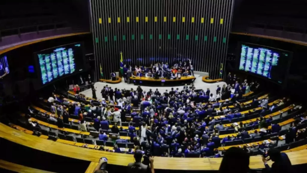Câmara pode votar urgência para aumentar número de deputados federais